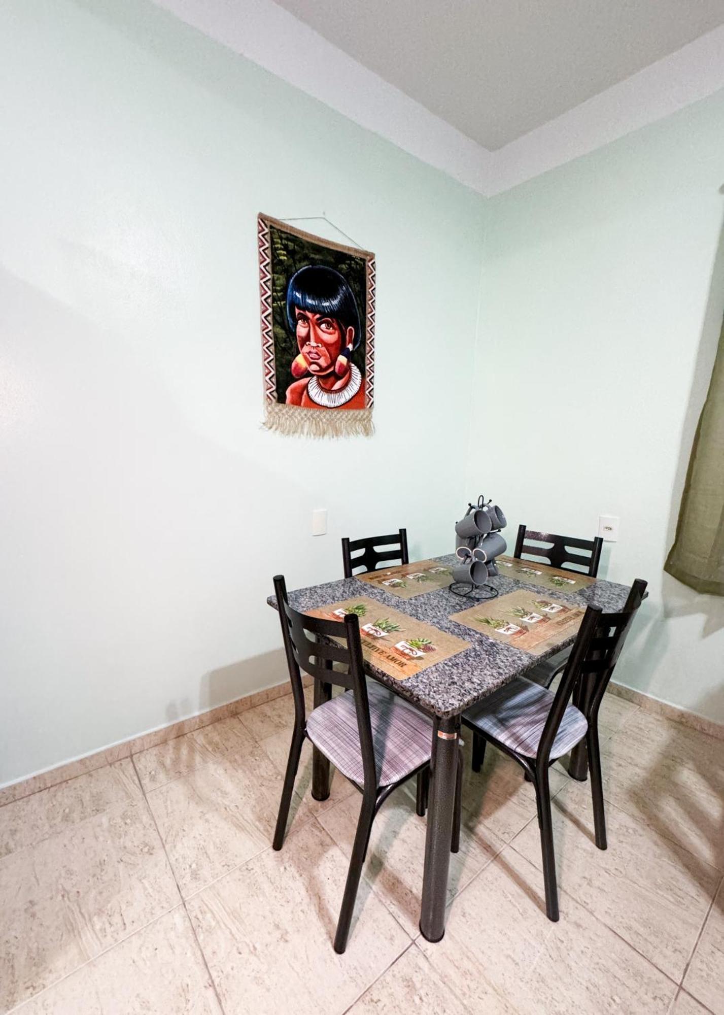Confortavel Mobiliado 03 Apartamento *